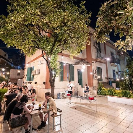 Naples Experience Hostel - Age Limit 18-28 Bagian luar foto